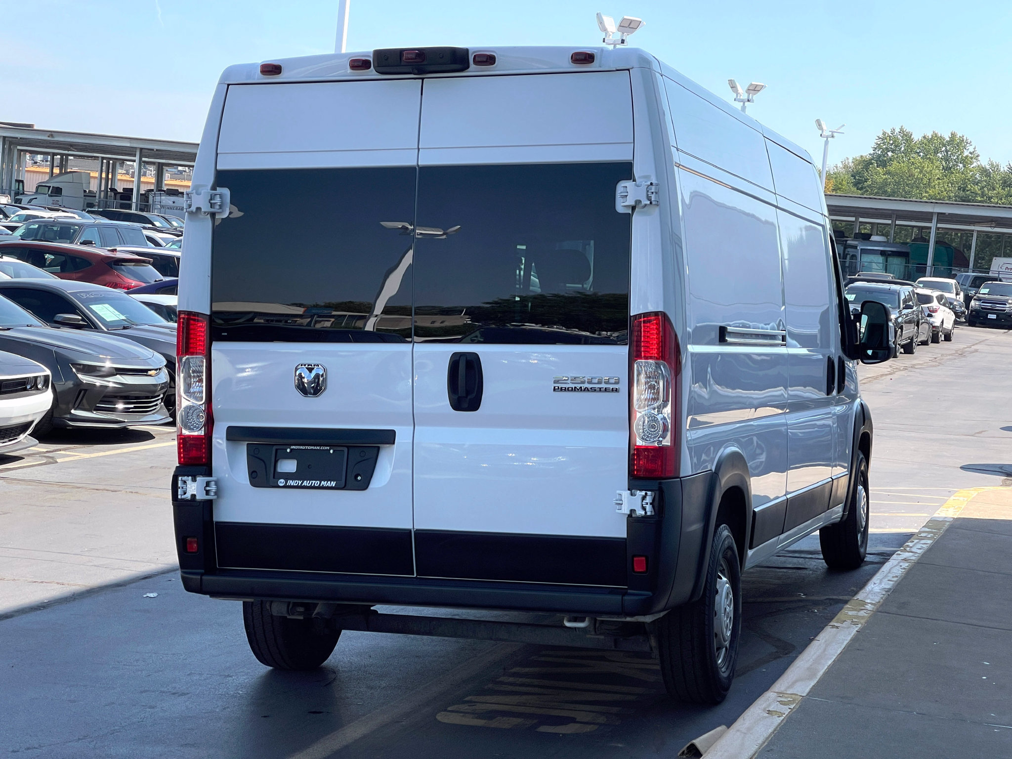 Used 2023 RAM ProMaster 2500 FWD image 3