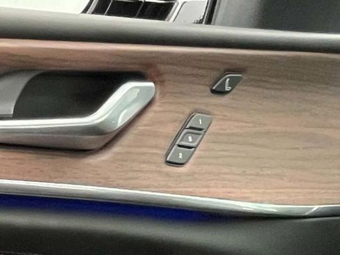 New 2025 Jeep Grand Cherokee L Summit w/ Luxury Tech Group V image 40