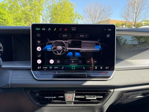 New 2026 Volkswagen Tiguan SE AWD/4WD image 18