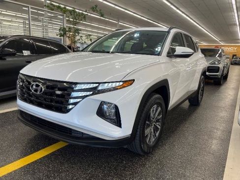 Used 2023 Hyundai Tucson Blue AWD/4WD image 2