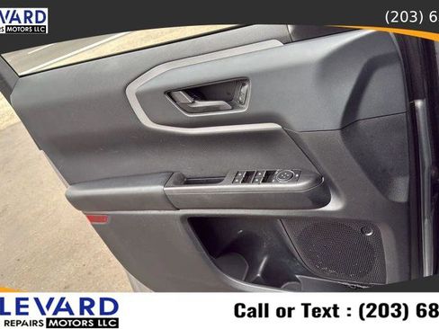 Used 2021 Ford Bronco Sport AWD/4WD image 23