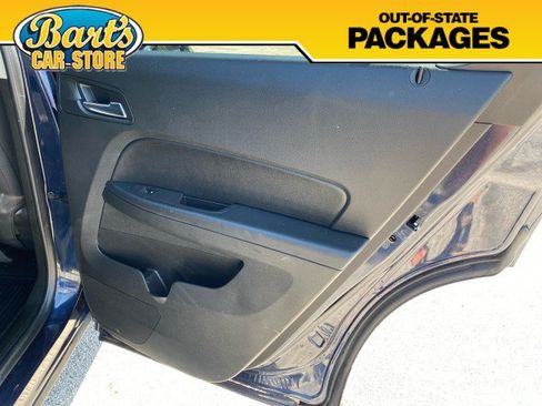 Used 2017 Chevrolet Equinox LT w/ Convenience Package FWD image 9