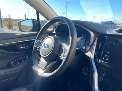 Certified 2022 Subaru Outback Limited image 26