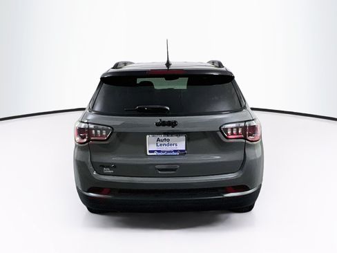 Used 2023 Jeep Compass Latitude w/ Convenience Group AWD/4WD image 6