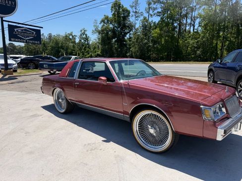 Used 1987 Buick Regal Limited RWD image 3