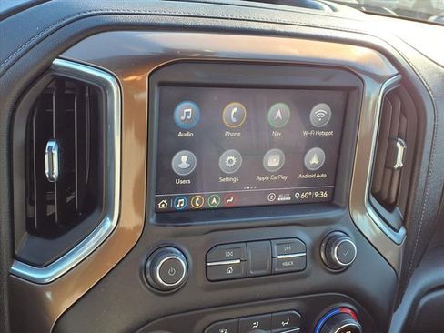 Used 2020 Chevrolet Silverado 2500 High Country w/ Technology Package image 5