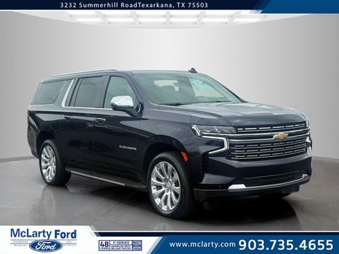 Used 2024 Chevrolet Suburban Premier w/ Premium Package AWD/4WD image 1