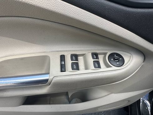 Used 2015 Ford Escape SE w/ Equipment Group 201A AWD/4WD image 20