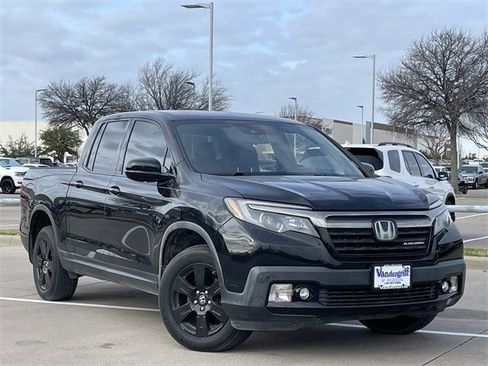 Used 2018 Honda Ridgeline Black Edition image 2