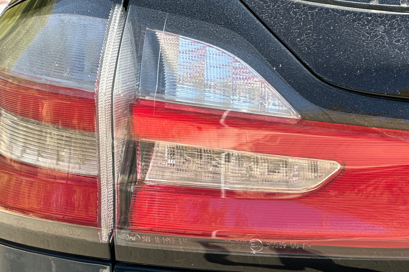 Used 2020 Ford Edge Titanium FWD image 47