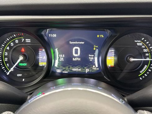 Used 2025 Jeep Wrangler Unlimited Sahara w/ Safety Group AWD/4WD image 29