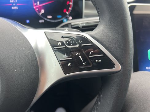 Used 2025 Mercedes-Benz C 300 4MATIC Sedan image 20