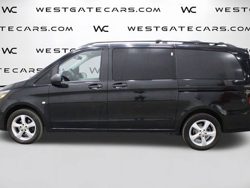 Used 2018 Mercedes-Benz Metris Passenger image 5