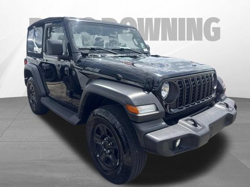 Used 2024 Jeep Wrangler Sport AWD/4WD image 3