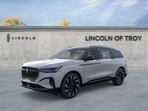 New 2026 Lincoln Nautilus Reserve w/ Jet Appearance Package image 1