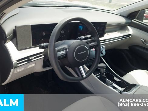 Used 2025 Hyundai Tucson SEL FWD image 5