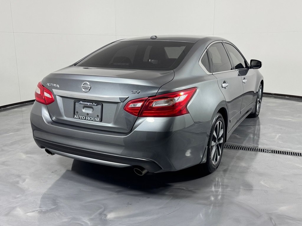 Used 2017 Nissan Altima 2.5 SV w/ Convenience Package FWD image 5