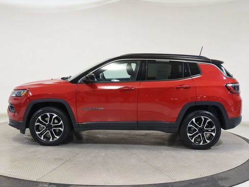 Used 2024 Jeep Compass Limited AWD/4WD image 7