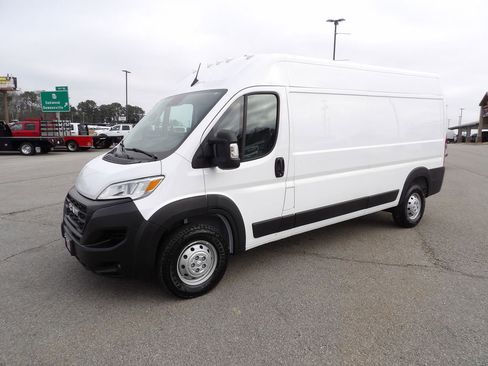 Used 2023 RAM ProMaster 2500 w/ Premium Convenience Group (B) image 3