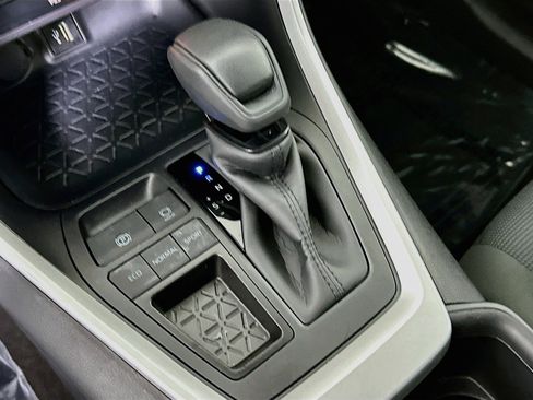 Certified 2025 Toyota RAV4 LE FWD image 20