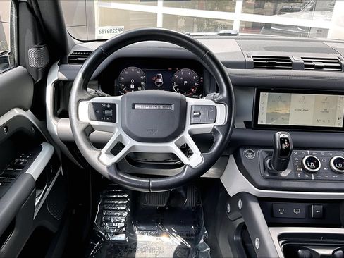 Used 2024 Land Rover Defender 110 S AWD/4WD image 5