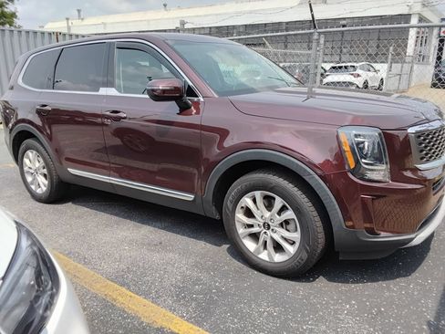 Used 2021 Kia Telluride LX FWD image 12