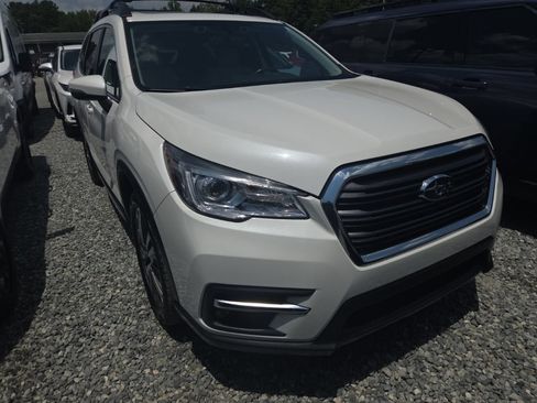Used 2022 Subaru Ascent Limited w/ Technology Package AWD/4WD image 2
