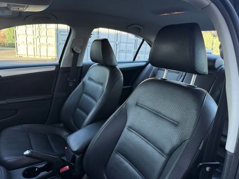 Used 2014 Volkswagen Jetta SE FWD image 21