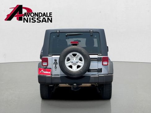 Used 2018 Jeep Wrangler Unlimited Sport AWD/4WD image 5