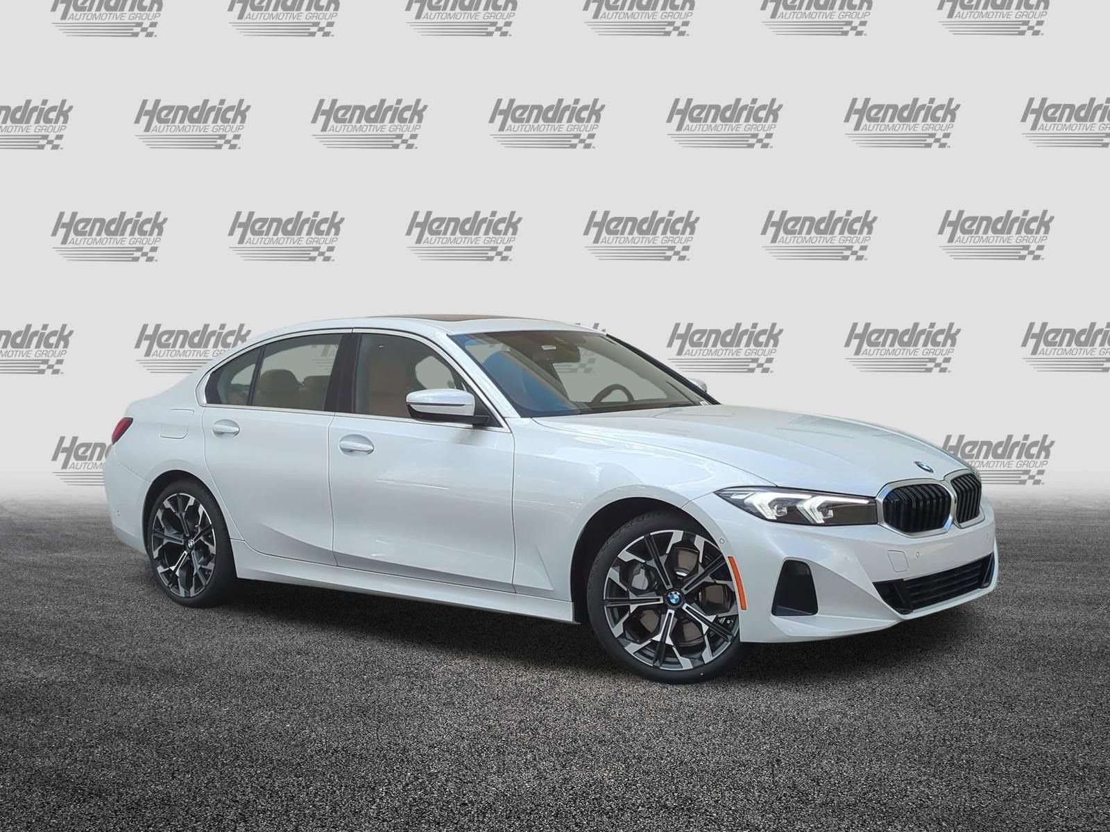 Used 2026 BMW 330i Sedan w/ Premium Package RWD image 2