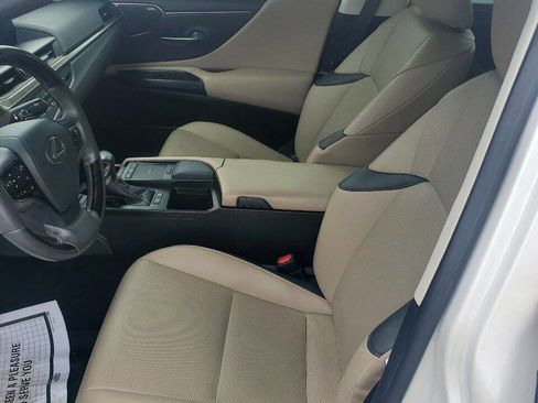 Used 2021 Lexus ES 300h w/ Premium Package image 22