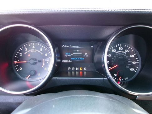 Used 2020 Ford Mustang Premium image 3