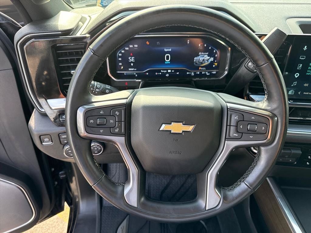 Used 2024 Chevrolet Silverado 2500 High Country w/ High Country Premium Package AWD/4WD image 10