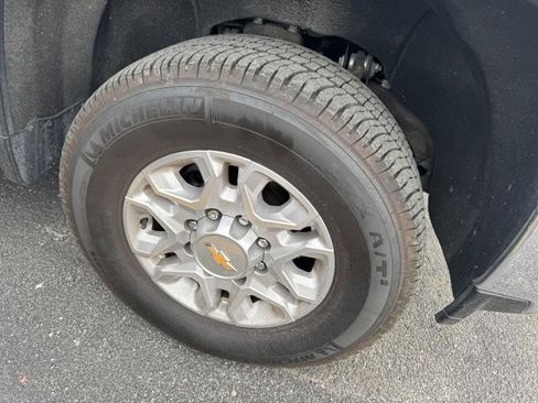 Used 2023 Chevrolet Silverado 2500 LTZ w/ Gooseneck/5TH Wheel Package image 10