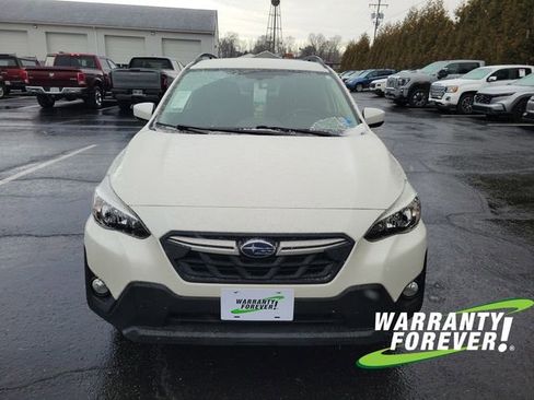 Used 2021 Subaru Crosstrek 2.0i Premium image 2