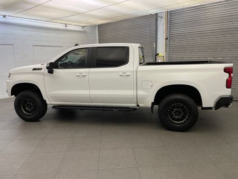 Used 2021 Chevrolet Silverado 1500 LT AWD/4WD image 8