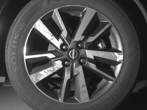 Used 2025 Nissan Versa SV FWD image 13