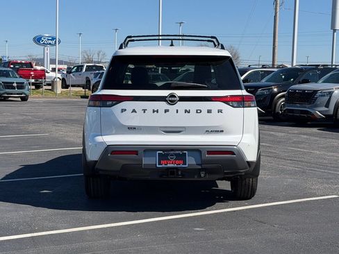 New 2026 Nissan Pathfinder Platinum FWD image 5