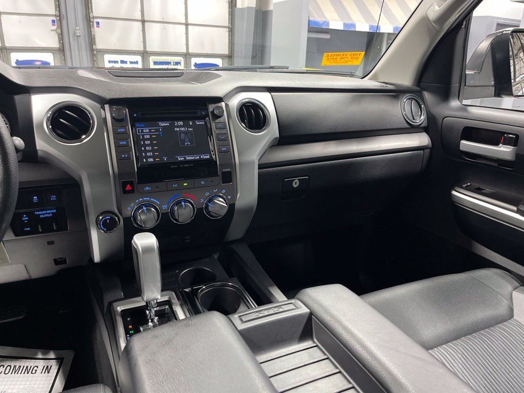 Used 2016 Toyota Tundra SR5 w/ TRD Off Road Package AWD/4WD image 27