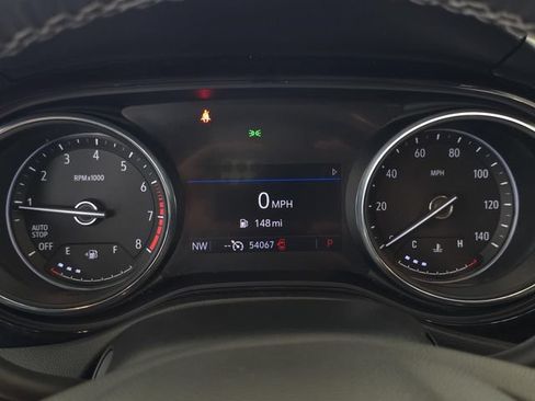 Used 2022 Buick Encore GX Essence FWD image 16