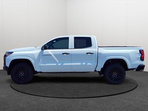 New 2026 Chevrolet Colorado W/T RWD image 2