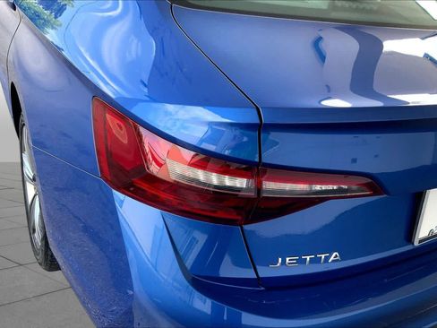 Used 2024 Volkswagen Jetta SE FWD image 29