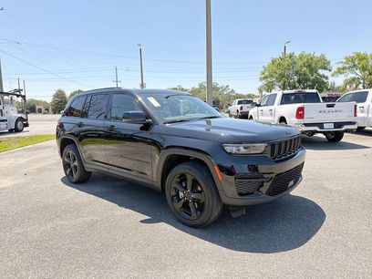Used 2023 Jeep Grand Cherokee Altitude