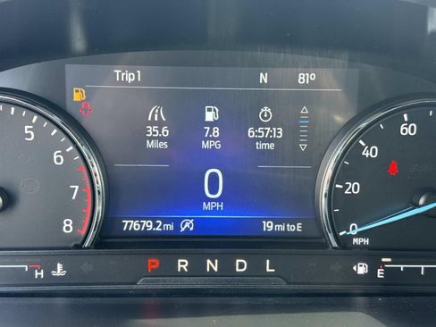 Used 2022 Ford Explorer XLT w/ Equipment Group 202A AWD/4WD image 27