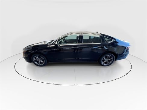 Used 2023 Honda Accord EX image 5