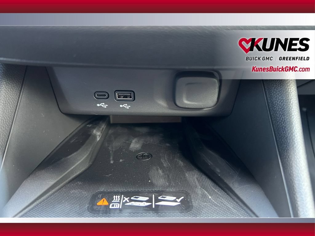 New 2026 Buick Envista Sport Touring w/ Convenience I Package FWD image 33