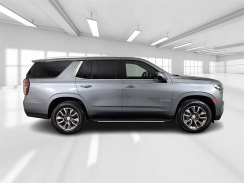 Used 2022 Chevrolet Tahoe LS w/ Driver Alert Package image 8