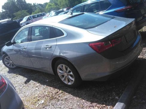 Used 2025 Chevrolet Malibu LT FWD image 2