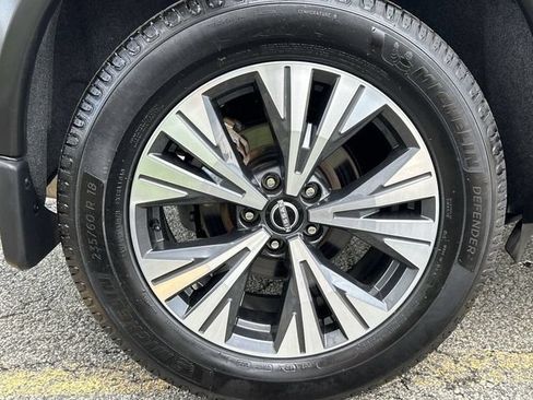 Certified 2023 Nissan Rogue SV w/ SV Premium B Package AWD/4WD image 12