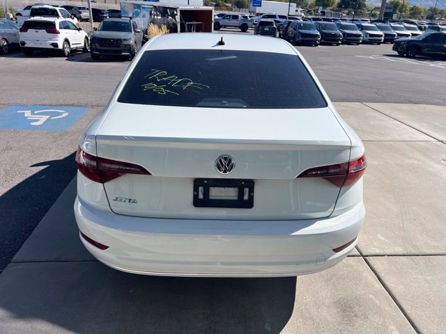 Used 2019 Volkswagen Jetta SE w/ Cold Weather Package FWD image 5
